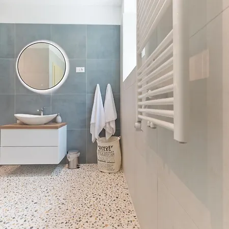 Konukevi Luxury Splite Moj 4*